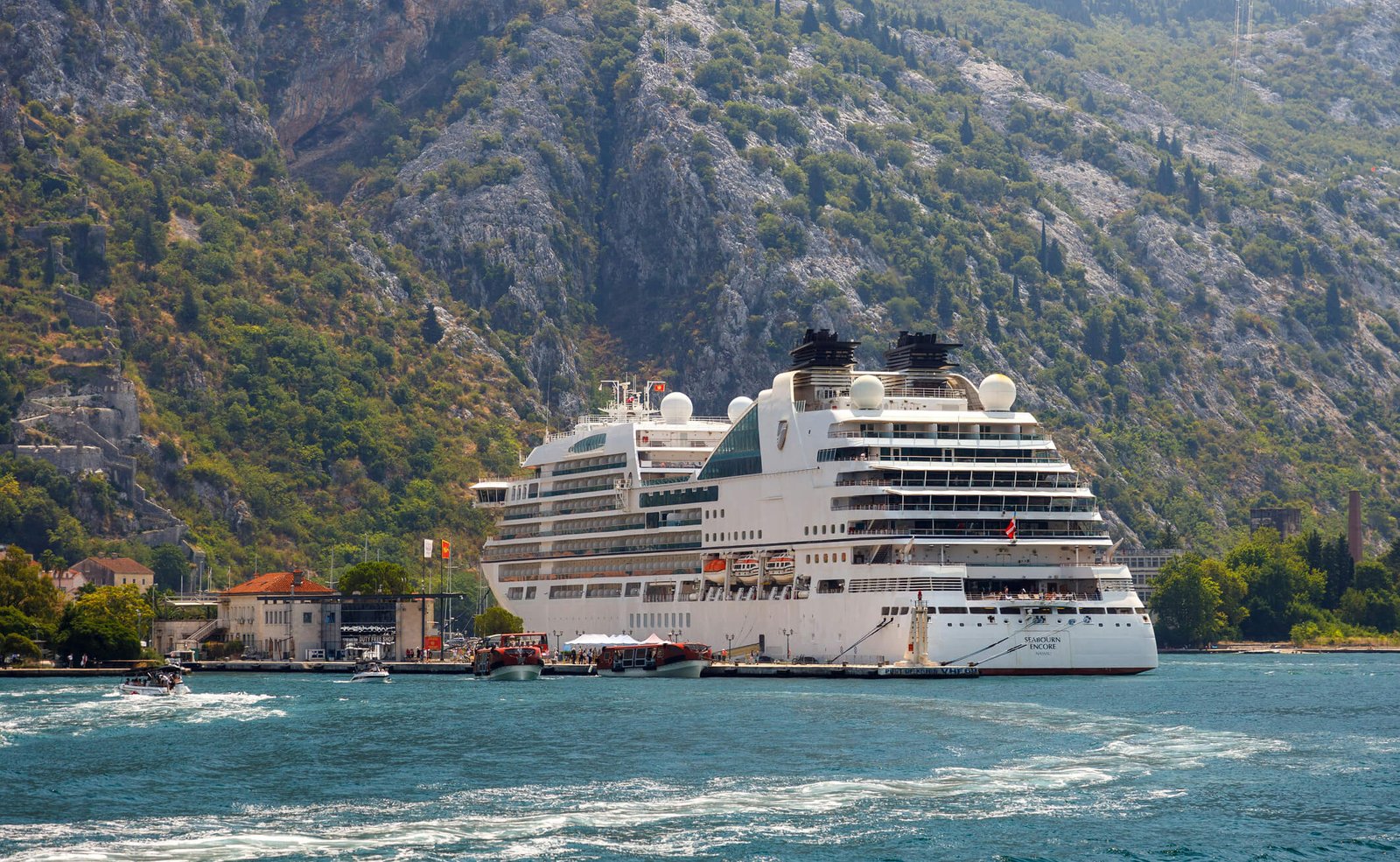 Cruise Line Image